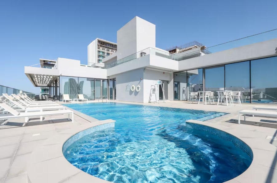 Modern 1BR | Pool & Gym | JVC