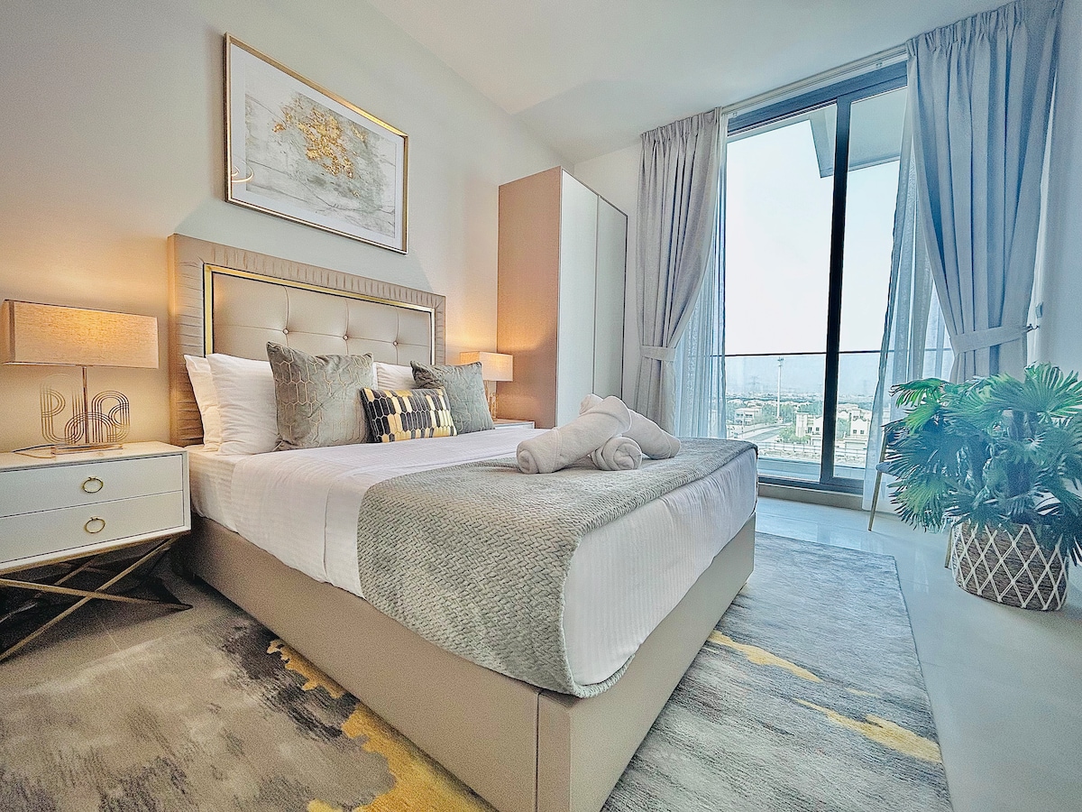 Modern 1BR | Pool & Gym | JVC